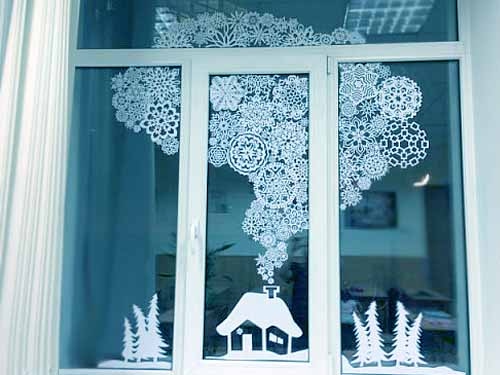 Как украсить дом на Новый Год: делаем прозрачные снежинки своими руками